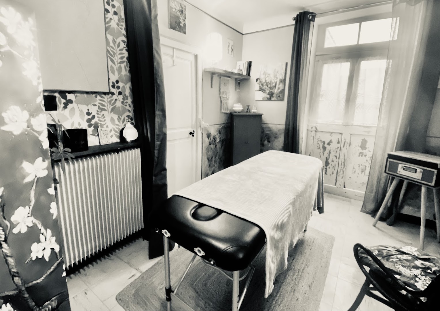 MASSAGE/SOIN ÉNERGÉTIQUE - "POUR UN MIEUX" · Photos 1